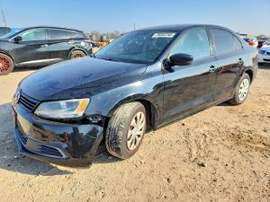 Volkswagen Jetta 2.0L 4 2012