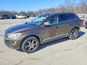 Volvo XC60 2.0L 4 2015