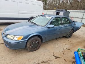 Toyota Camry 2.2L 4 2001