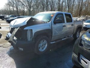 Chevrolet Silverado 1500 4.8L 8 2011