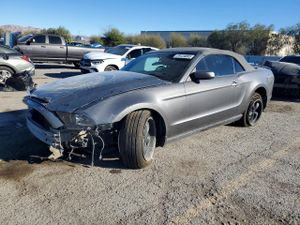 Ford Mustang 3.7L 6 2014