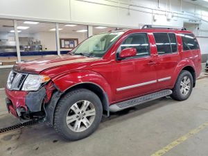 Nissan Pathfinder 4.0L 6 2012