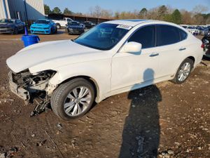Infiniti M37 3.7L 6 2011