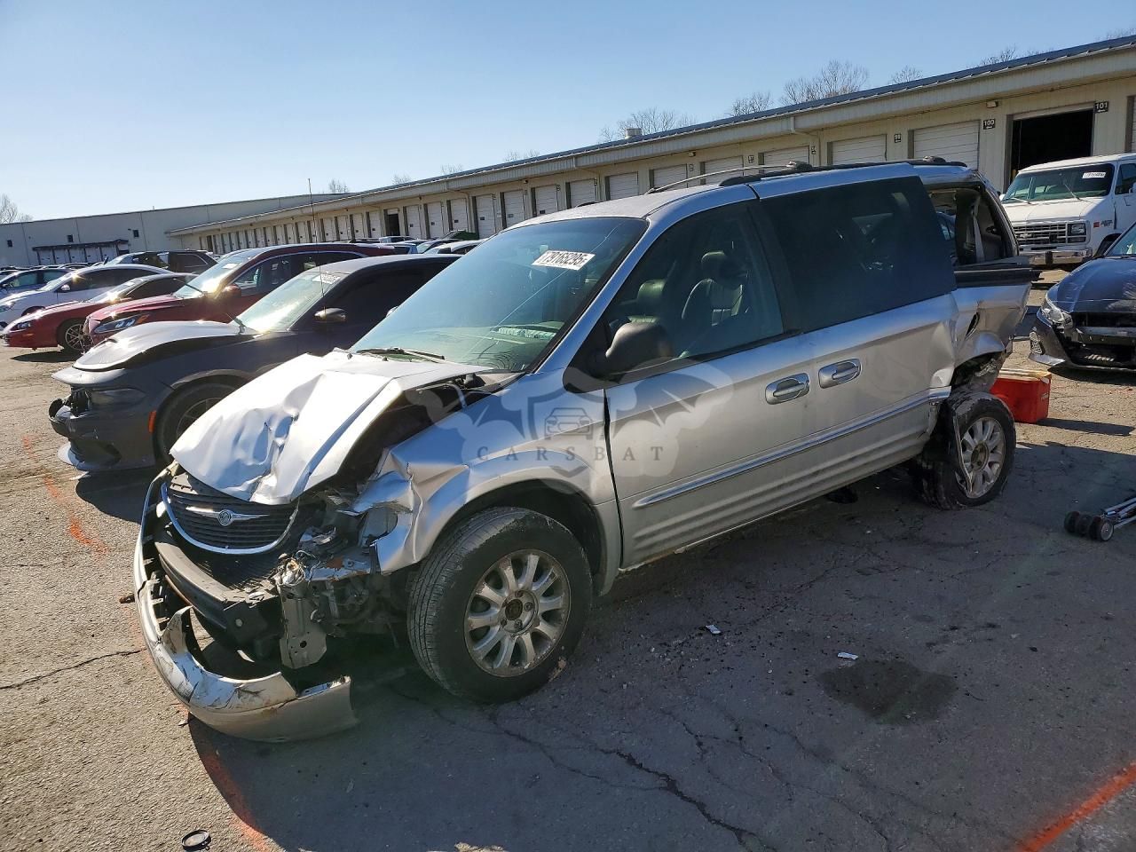 Chrysler Town & Country 3.8L 6 2002