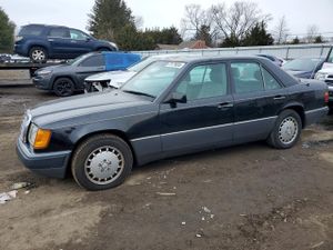 Mercedes-Benz 300 2.8L 6 1993
