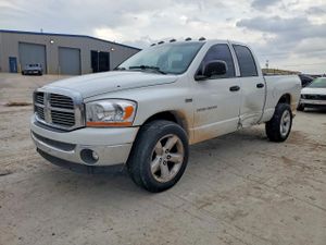 Dodge RAM 5.7L 8 2006
