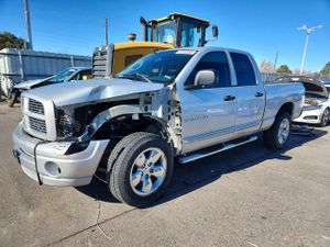 Dodge RAM 5.7L 8 2004