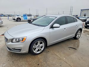 Volvo S60 2.0L 4 2015