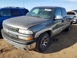 Chevrolet Silverado 1500 4.8L 8 2001
