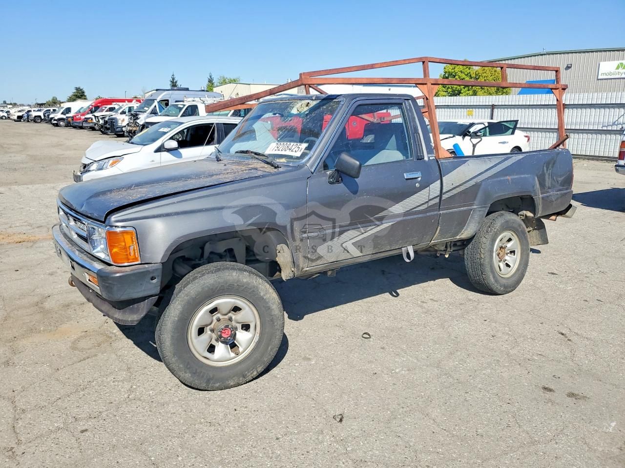 Toyota Hilux 2.4L 4 1988