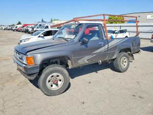 Toyota Hilux 2.4L 4 1988