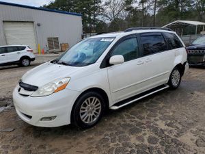 Toyota Sienna 3.5L 6 2010