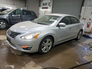 Nissan Altima 3.5L 6 2013
