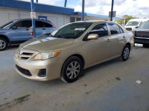 Toyota Corolla 1.8L 4 2013