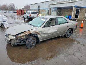Toyota Camry 2.2L 4 2000