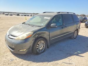 Toyota Sienna 3.5L 6 2010