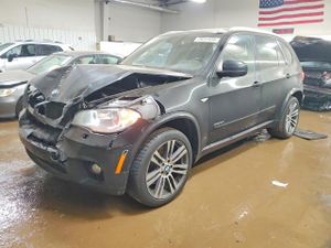 BMW X5 4.4L 8 2013