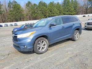 Toyota Highlander 3.5L 6 2014