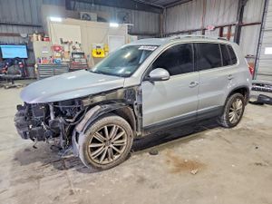 Volkswagen Tiguan 2.0L 4 2012