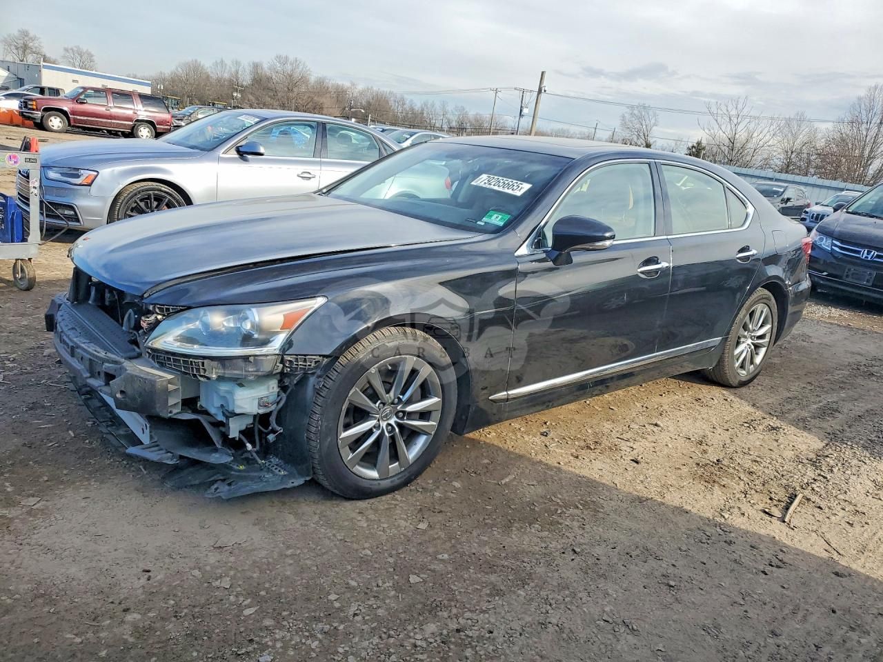 Lexus LS 4.6L 8 2016