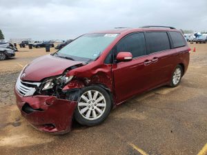 Toyota Sienna 3.5L 6 2014