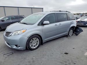 Toyota Sienna 3.5L 6 2013