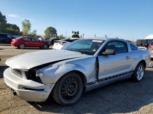 Ford Mustang 4.0L 6 2005