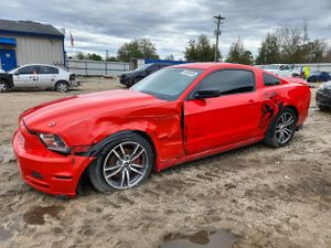 Ford Mustang 3.7L 6 2014