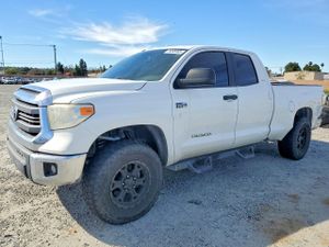 Toyota Tundra 5.7L 8 2015