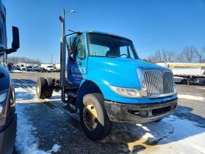 International DuraStar / 4000 7.6L 6 2012