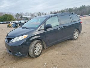 Toyota Sienna 3.5L 6 2013