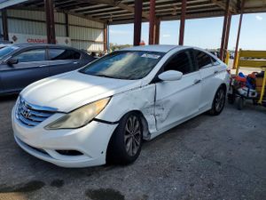 Hyundai Sonata 2.0L 4 2013