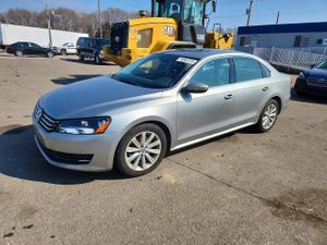 Volkswagen Passat 2.5L 5 2012