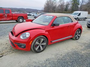Volkswagen Beetle 2.0L 4 2013