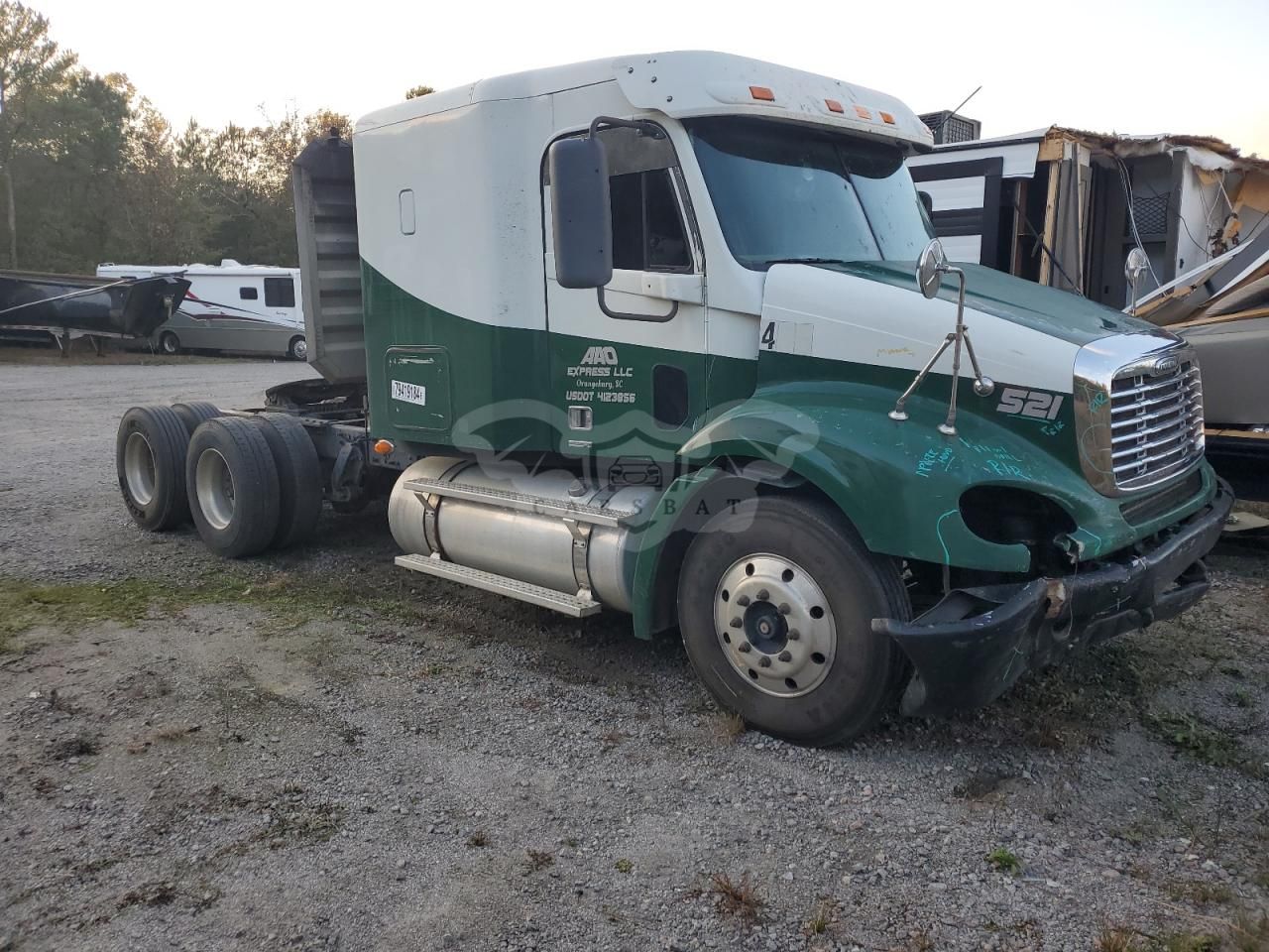 Freightliner Columbia 112 12.5L 6 2007