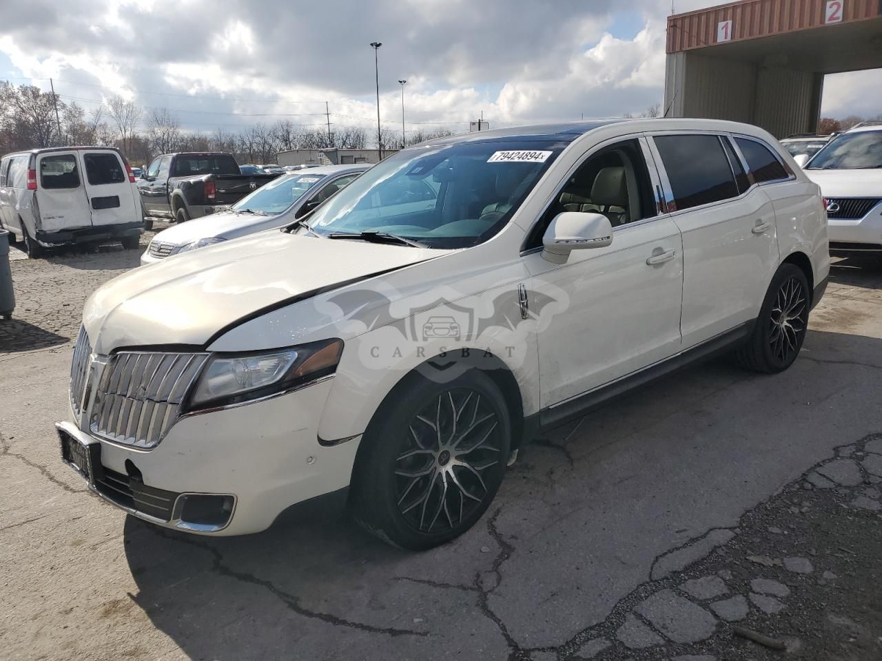 Lincoln MKT 3.5L 6 2012