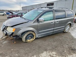 Chrysler Town & Country 4.0L 6 2010