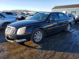 Cadillac DTS 4.6L 8 2011