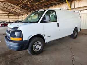 Chevrolet Express 6.0L 8 2005