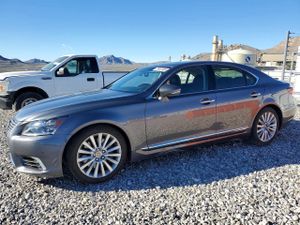 Lexus LS 4.6L 8 2015