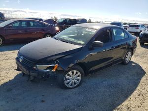 Volkswagen Jetta 2.0L 4 2013