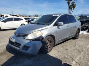 Nissan Versa 1.8L 4 2010