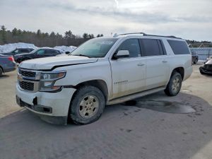 Chevrolet Suburban 5.3L 8 2015