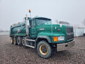 Mack 700 6 1996