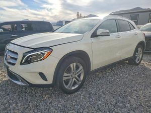 Mercedes-Benz GLA 2.0L 4 2015