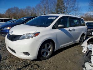 Toyota Sienna 3.5L 6 2013