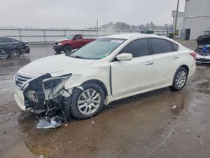 Nissan Altima 2.5L 4 2015