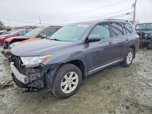 Toyota Highlander 3.5L 6 2013
