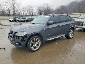 BMW X5 4.4L 8 2012