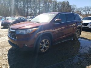 Toyota Highlander 3.5L 6 2015